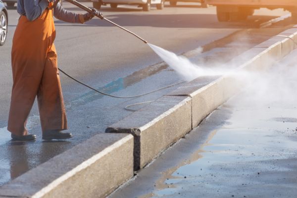 Commercial Concrete Cleaning in Hendersonville