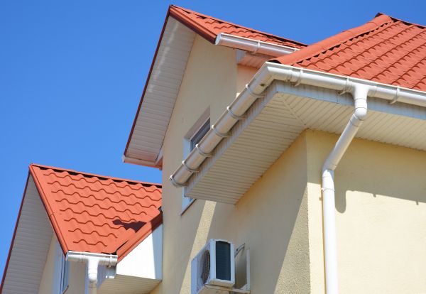 Fascia Cleaning in Hendersonville