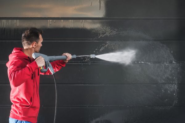 Exterior Washing in Hendersonville