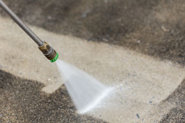 Garage Floor Power Washing in Hendersonville