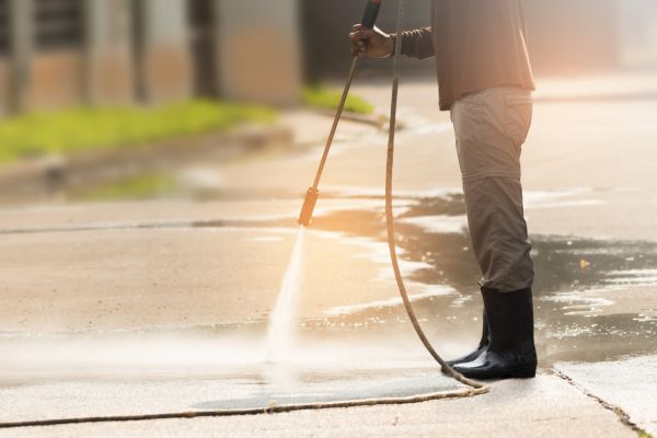 Residential Concrete Cleaning in Hendersonville