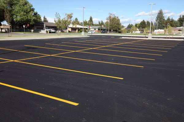 Parking Lot Washing in Hendersonville