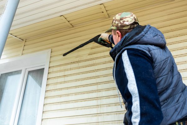 Vinyl Siding Pressure Cleaning in Hendersonville