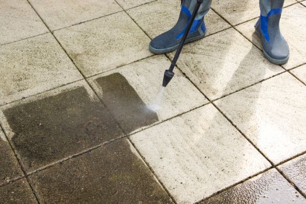 Outdoor Concrete Cleaning in Hendersonville