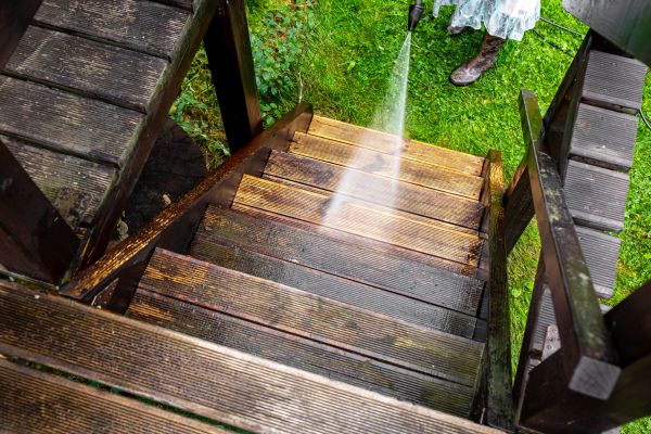 Wood Power Washing in Hendersonville