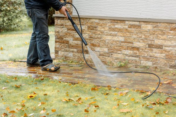 Residential Powerwashing in Hendersonville